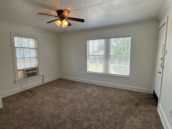 2711 Ruth Street, Houston TX 77004