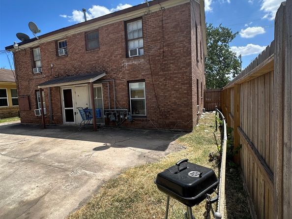 2711 Ruth Street, Houston TX 77004