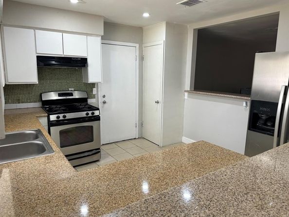 10664 Oak Brook Drive, Houston TX 77013