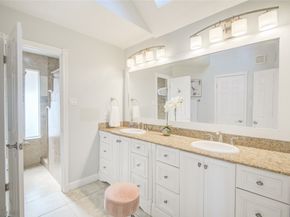 2027 Creek Valley Lane, Sugar Land TX 77478