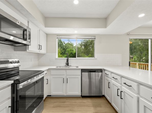12 S Cypress Pine Drive, The Woodlands TX 77381