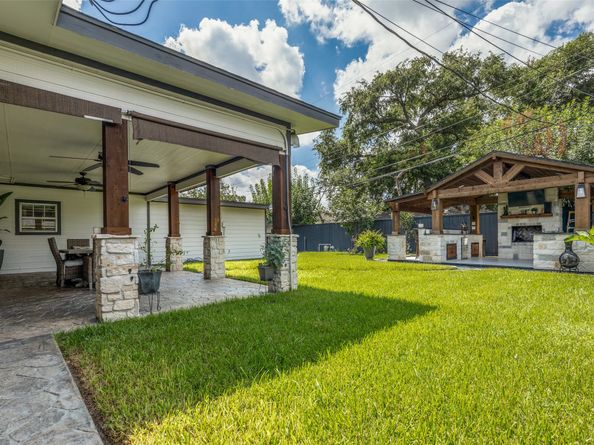 7953 Hammerly Boulevard, Houston TX 77055