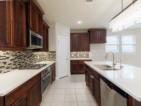 16719 Highland Country Drive, Cypress TX 77433