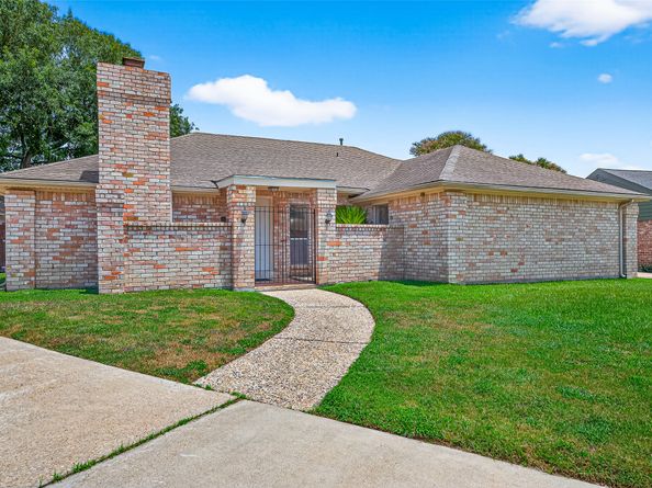 15934 Tumbling Rapids Drive, Houston TX 77084