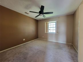 110 Shadow Wood Drive, Sugar Land TX 77498