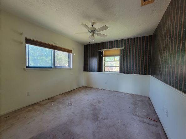 110 Shadow Wood Drive, Sugar Land TX 77498