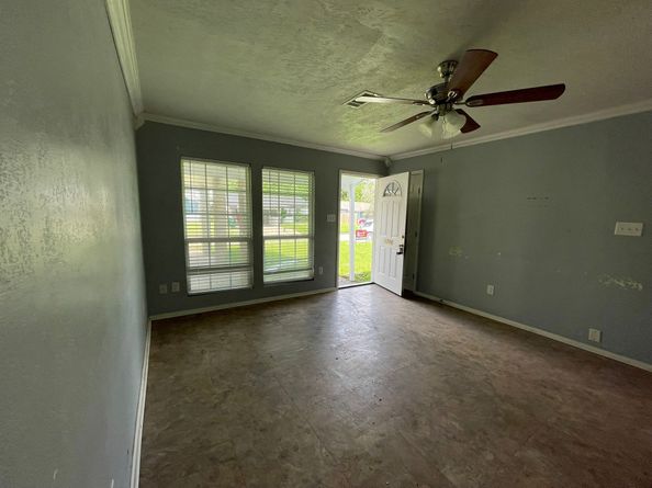 5746 Groveton Street, Houston TX 77033
