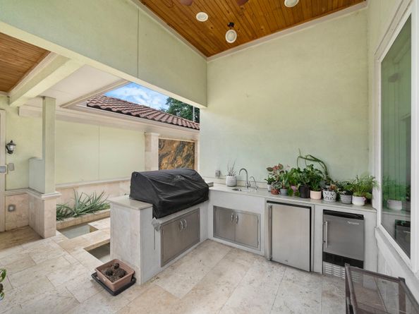 9761 Westview Drive, Houston TX 77055