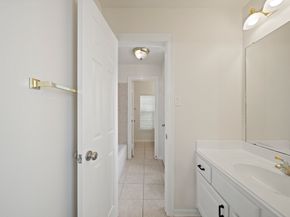 4802 N Pine Brook Way, Houston TX 77059