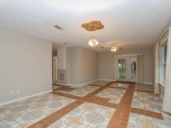 10131 Tangiers Road, Houston TX 77041