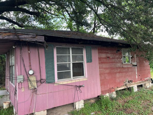 4814 Firnat Street, Houston TX 77016
