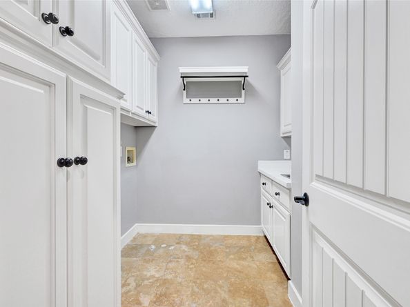 210 Breezy Way, The Woodlands TX 77380