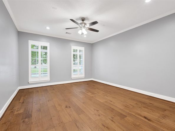 210 Breezy Way, The Woodlands TX 77380