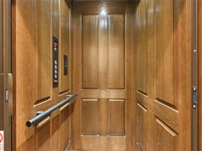 210 Breezy Way, The Woodlands TX 77380