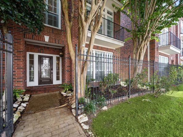1812 Matthews Street, Houston TX 77019