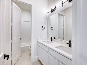 12008 Royal Oaks Banner Way, Houston TX 77082