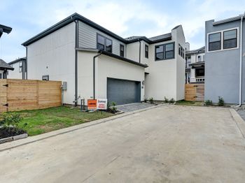 12008 Royal Oaks Banner Way