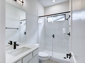 12008 Royal Oaks Banner Way, Houston TX 77082