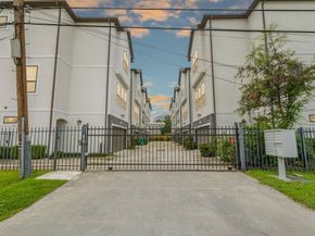 829 Wakefield Drive A, Houston TX 77018