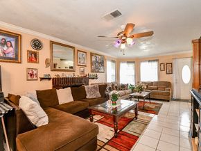 2923 W Greens Rd Road, Houston TX 77067