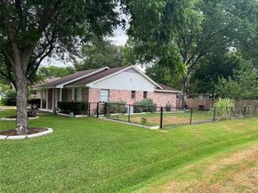 2204 BAUER Drive, Houston TX 77080