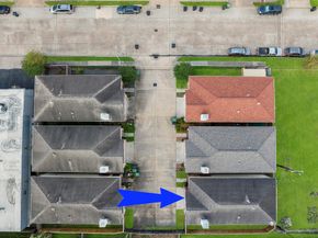 9705 Linkmeadow Lane, Houston TX 77025