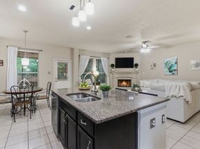 1737 Round Oak Lane, Conroe TX 77304