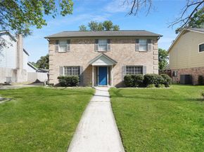 5515 Enchanted Timbers Drive, Humble TX 77346