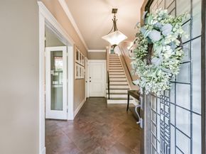 240 E Woodland Street, Houston TX 77009