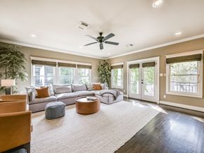 240 E Woodland Street, Houston TX 77009