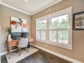 240 E Woodland Street, Houston TX 77009