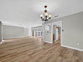 10402 Gulfstream Lane, Sugar Land TX 77498