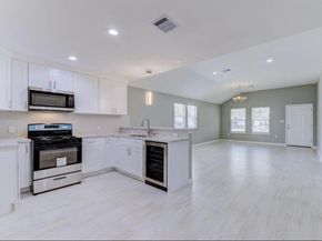 5824 Glen Lee Drive, Houston TX 77396