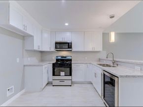 5824 Glen Lee Drive, Houston TX 77396