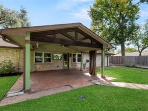5522 Chantilly Lane, Houston TX 77092