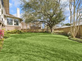 5027 Heatherglen Drive, Houston TX 77096