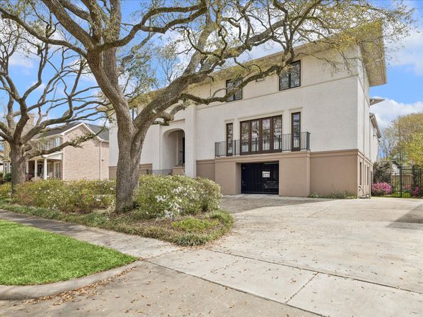 5027 Heatherglen Drive, Houston TX 77096