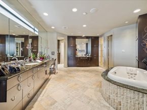 5027 Heatherglen Drive, Houston TX 77096