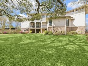 5027 Heatherglen Drive, Houston TX 77096