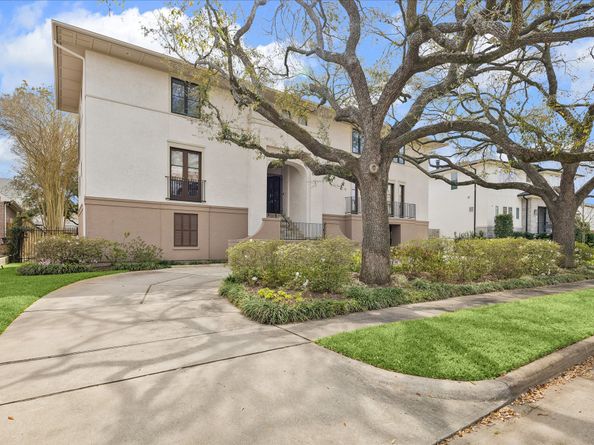 5027 Heatherglen Drive, Houston TX 77096