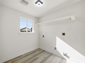 1503 Cavalcade Street 12, Houston TX 77009