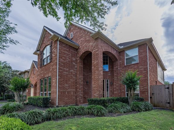 222 Trillium Drive, Sugar Land TX 77479