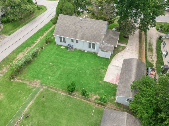 3202 Melbourne Street, Houston TX 77026
