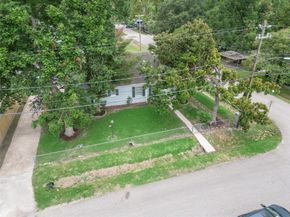 3202 Melbourne Street, Houston TX 77026