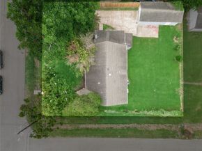 3202 Melbourne Street, Houston TX 77026