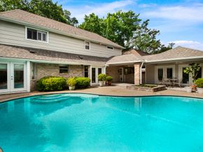 12106 Moorcreek Drive, Houston TX 77070