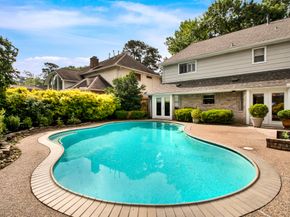 12106 Moorcreek Drive, Houston TX 77070