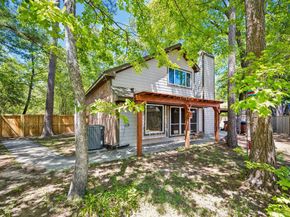 11 Cedar Chase Place, The Woodlands TX 77381