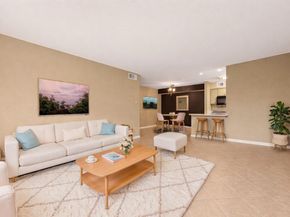 4649 Wild Indigo Street 336, Houston TX 77027