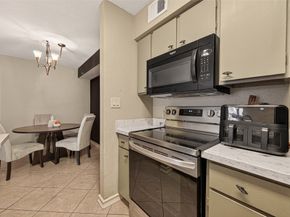 4649 Wild Indigo Street 336, Houston TX 77027